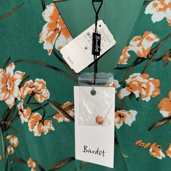 Bardot Becky dress Mini faux Wrap Dress in Orange Floral medium lined NEW - Picture 4 of 8